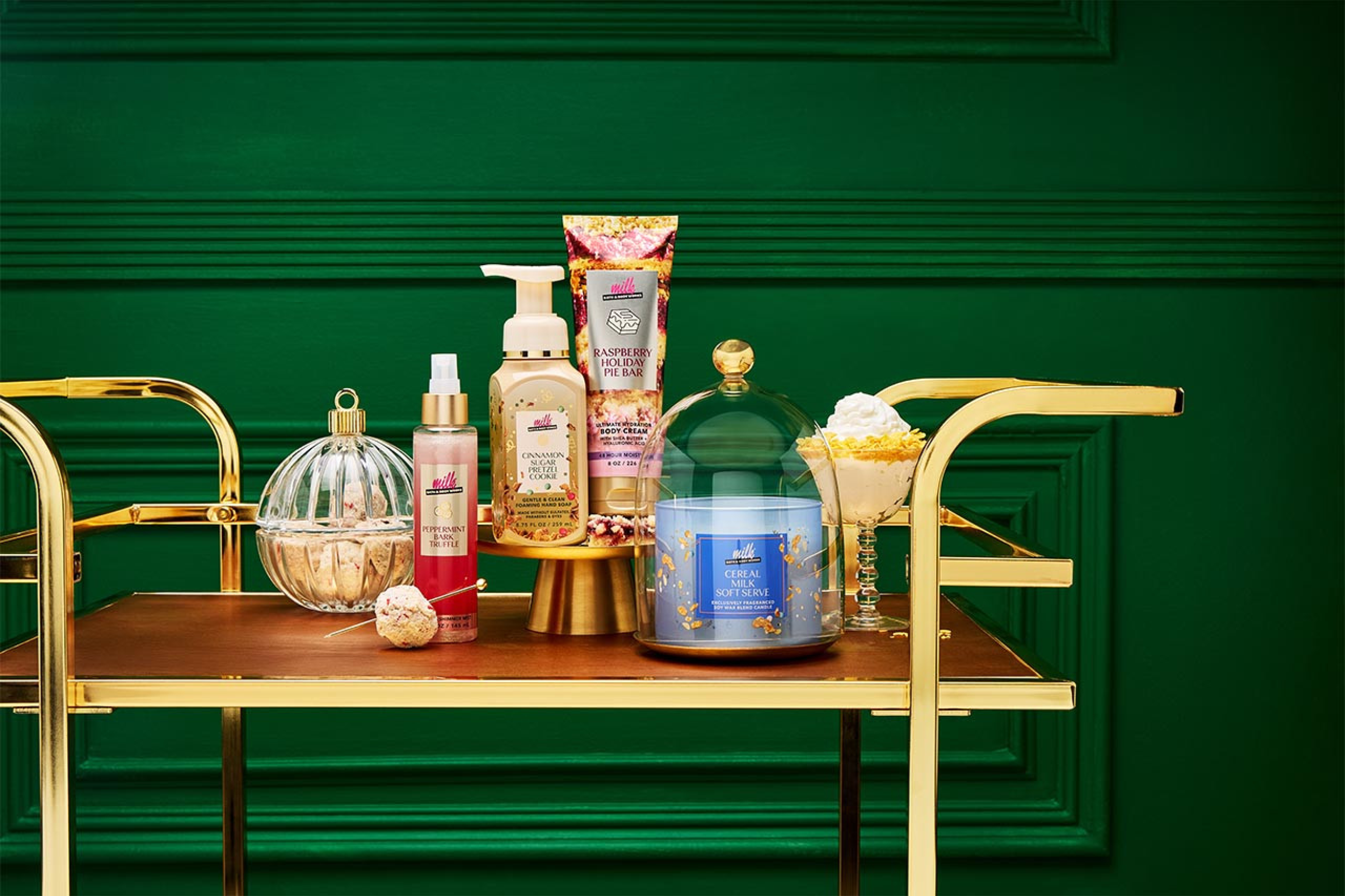 Bath & Body Works Unwraps Holiday Magic with New Seasonal