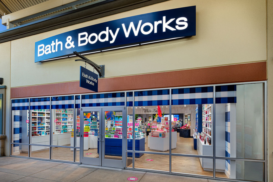 Bath & Body Works storefront