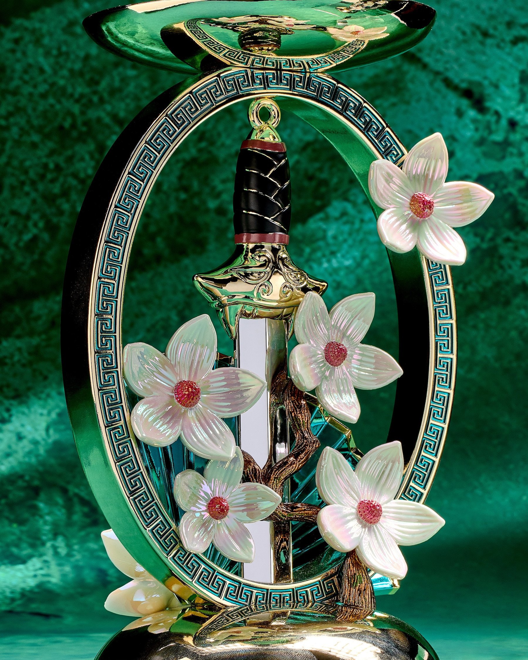 Mulan candle holder on green background